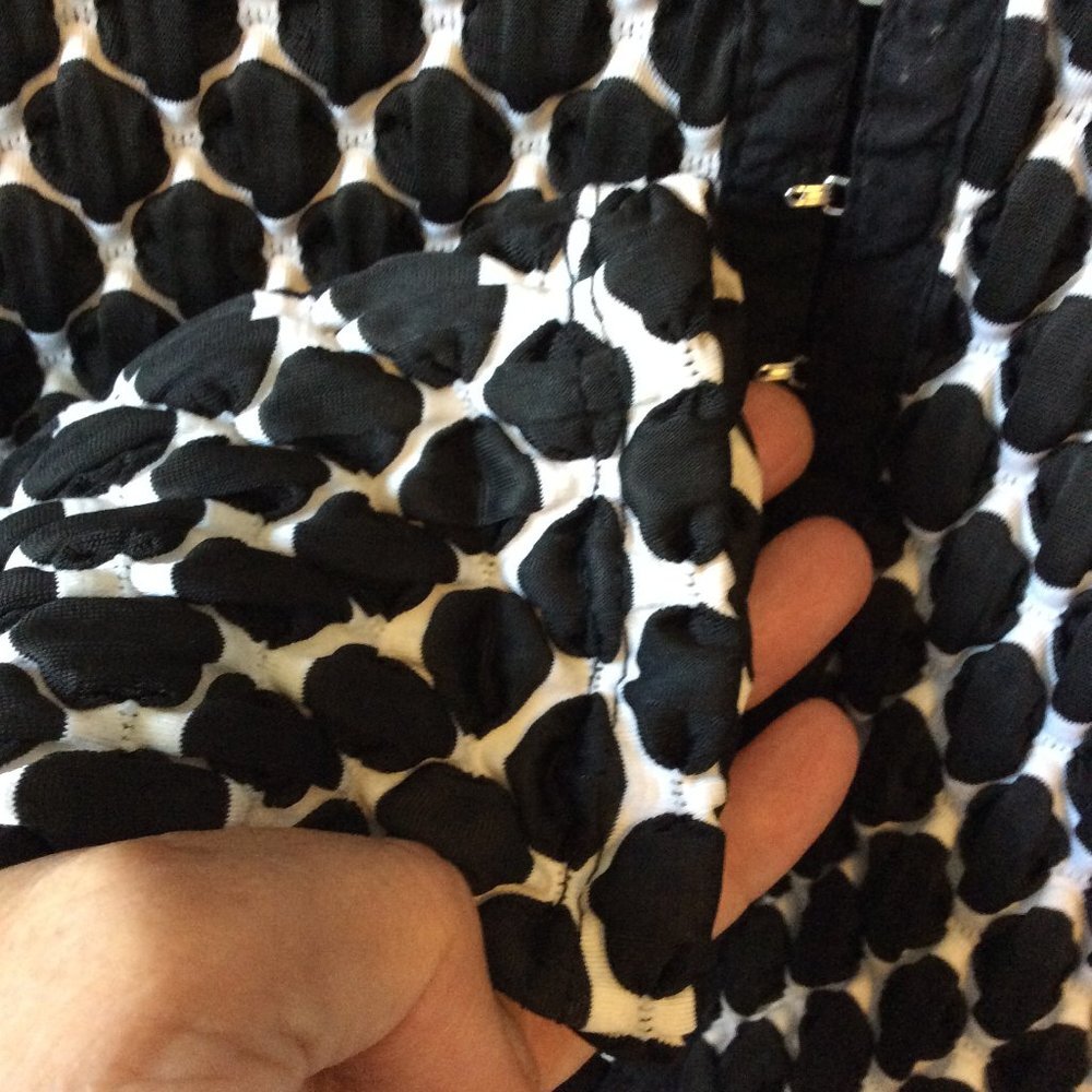 Dressbarn Black & White Textured Top with Long Sleeves with Front Clasp Closure - Picture 5 of 7